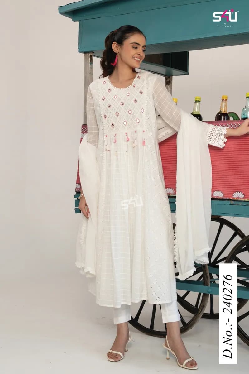 A-Line · Look 05